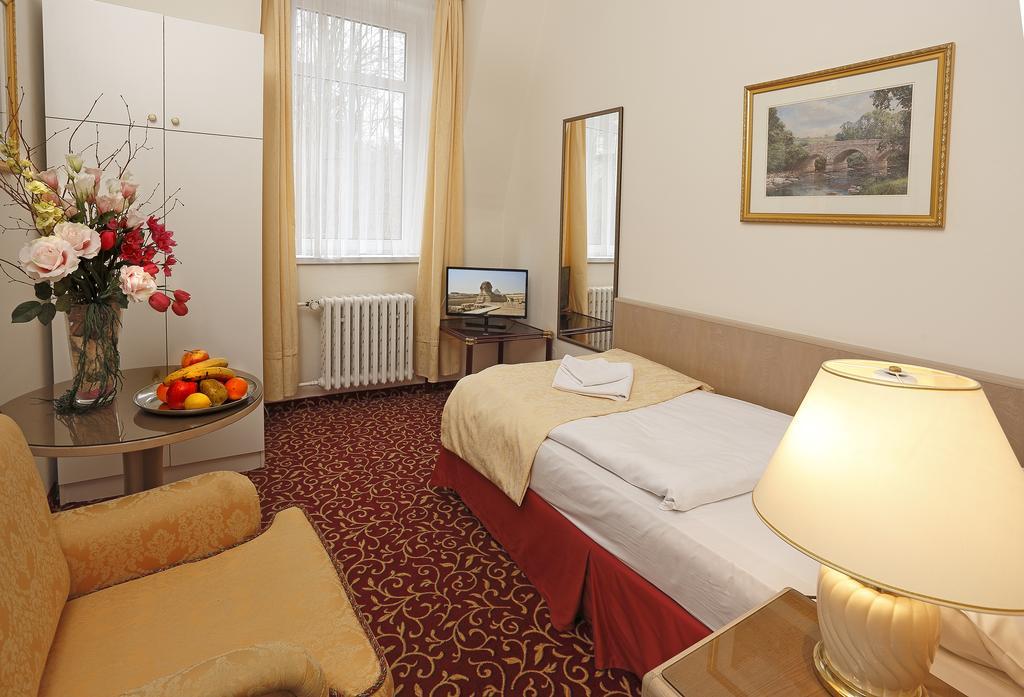 Romania Karlovy Vary Room photo